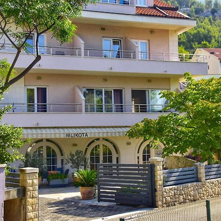 Bed and Breakfast Pansion Mlikota Promajna Exterior foto
