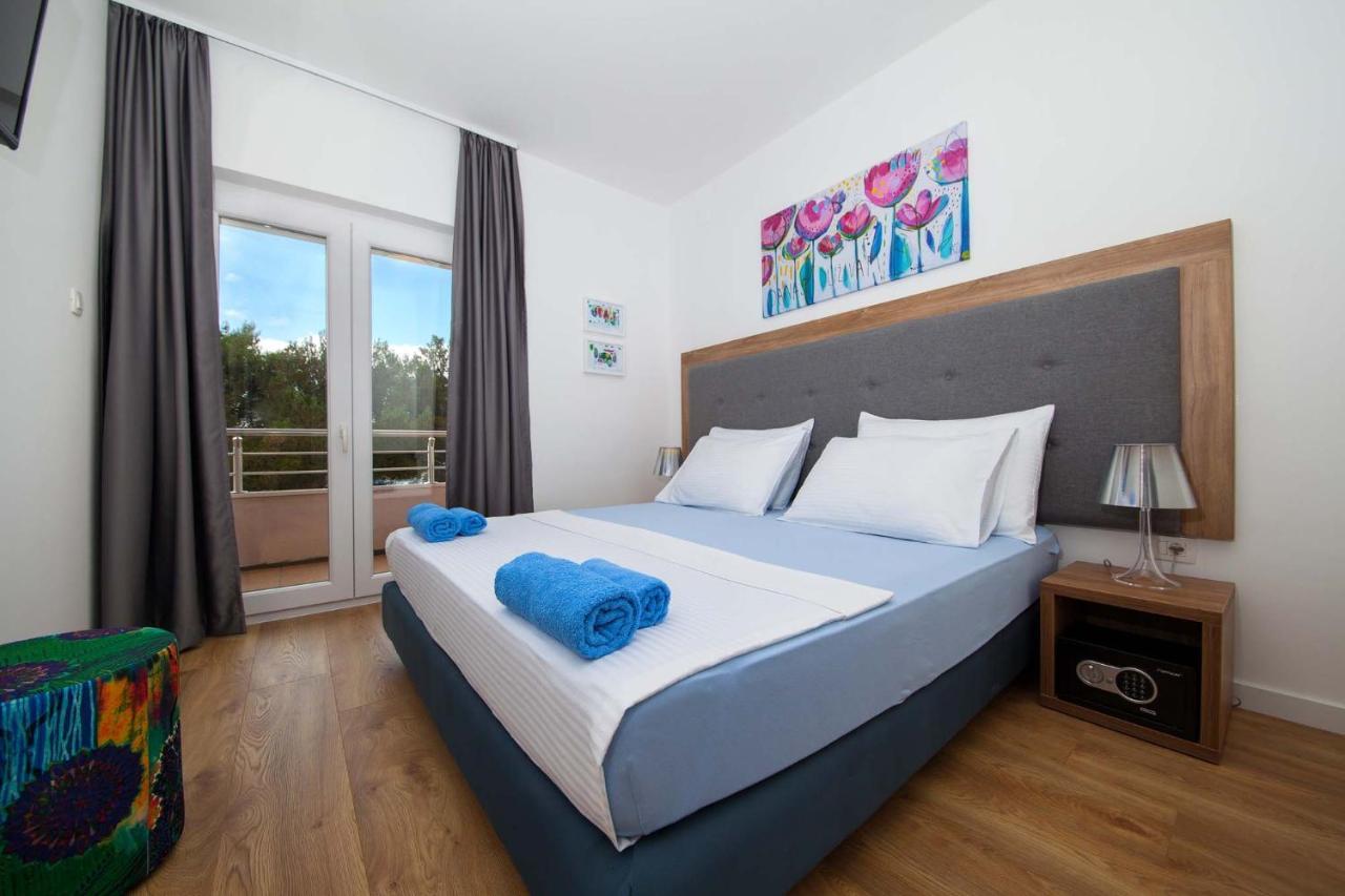 Bed and Breakfast Pansion Mlikota Promajna Exterior foto